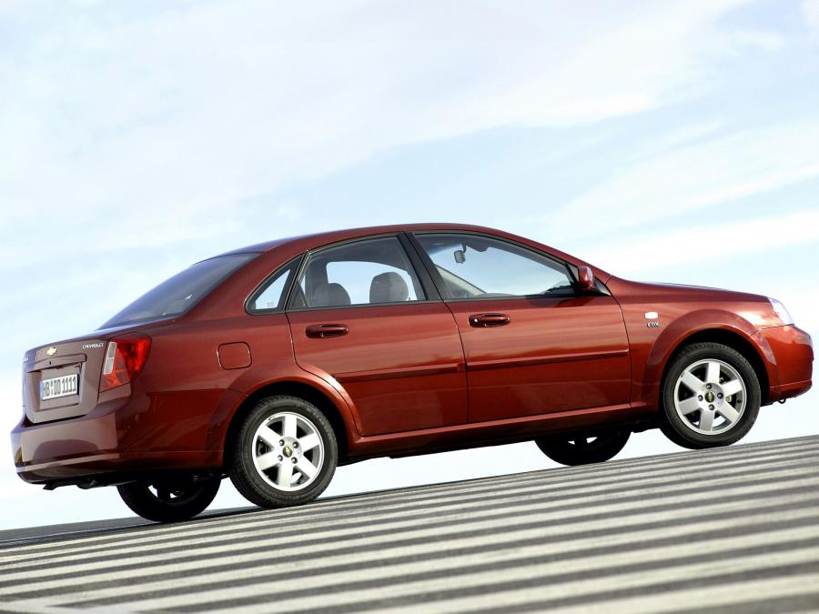  Chevrolet Nubira Sedan 2004 года  (фото 4 из 25)
